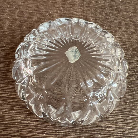 Vintage Hershey’s Kiss Crystal Candy Dish – Shannon Crystal by Godinger –5″ Tall - Picture 5 of 8